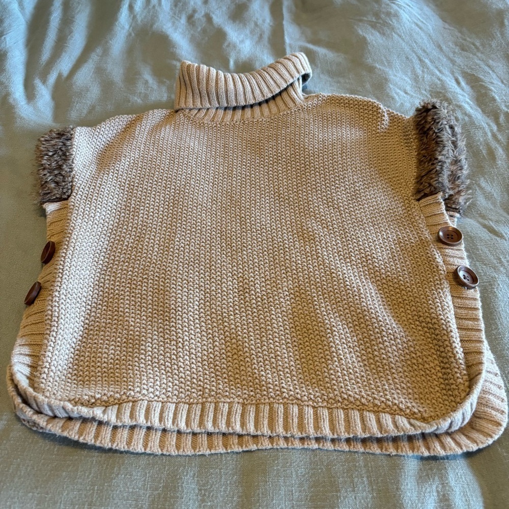 Aspen Kids Tan Poncho Cape - size L​​